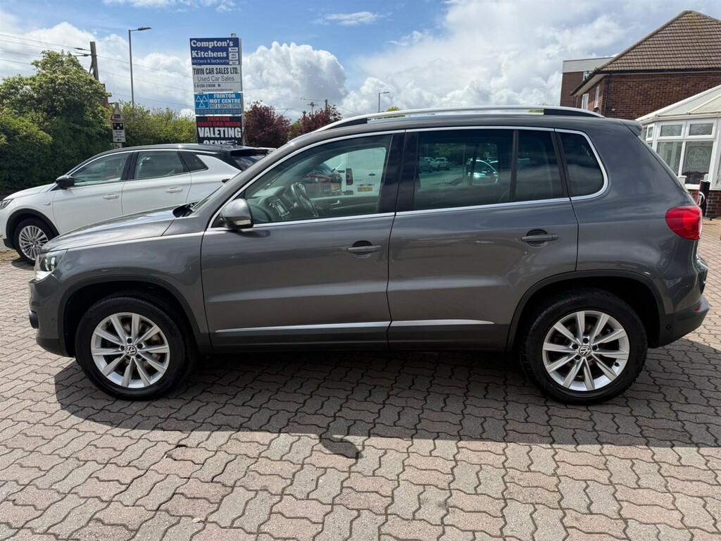 Volkswagen Tiguan 2.0 Tdi Bluemotion Tech Se Dsg 4Wd Euro 5 Ss VU13UJF Grey #5