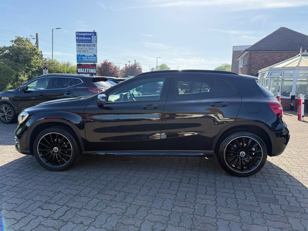 Mercedes-Benz GLA Class 1.6 Amg Line Premium 7G-dct Euro 6 Ss CN18XAS Black #5