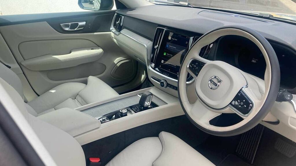 Volvo V60 Plus, B4 Mild Hybrid, Dark CX25UTV Silver #5