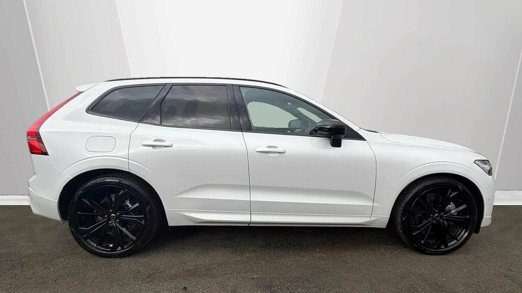 Volvo XC60 Black Edition Ultra, T8 Awd Plug-in Hybrid, Electr CX75RBU White #3