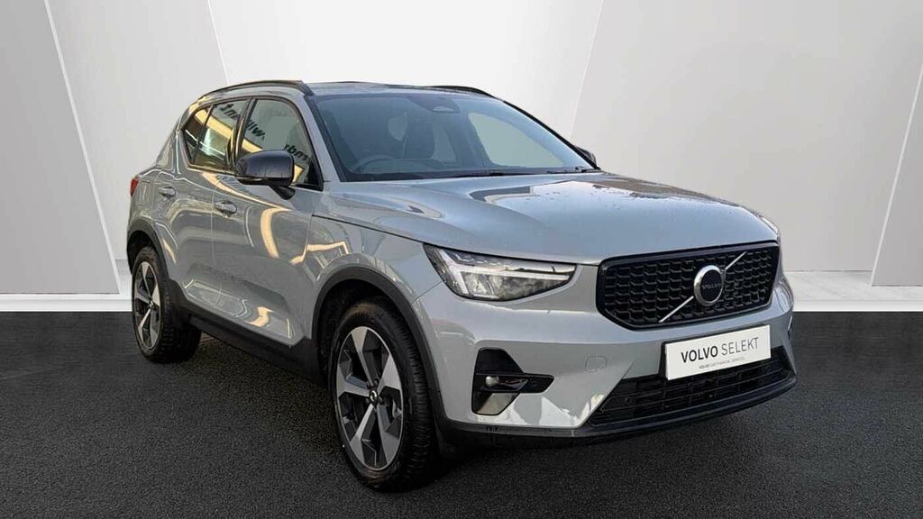 Volvo XC40 Plus, B4 Mild Hybrid, Dark Grey