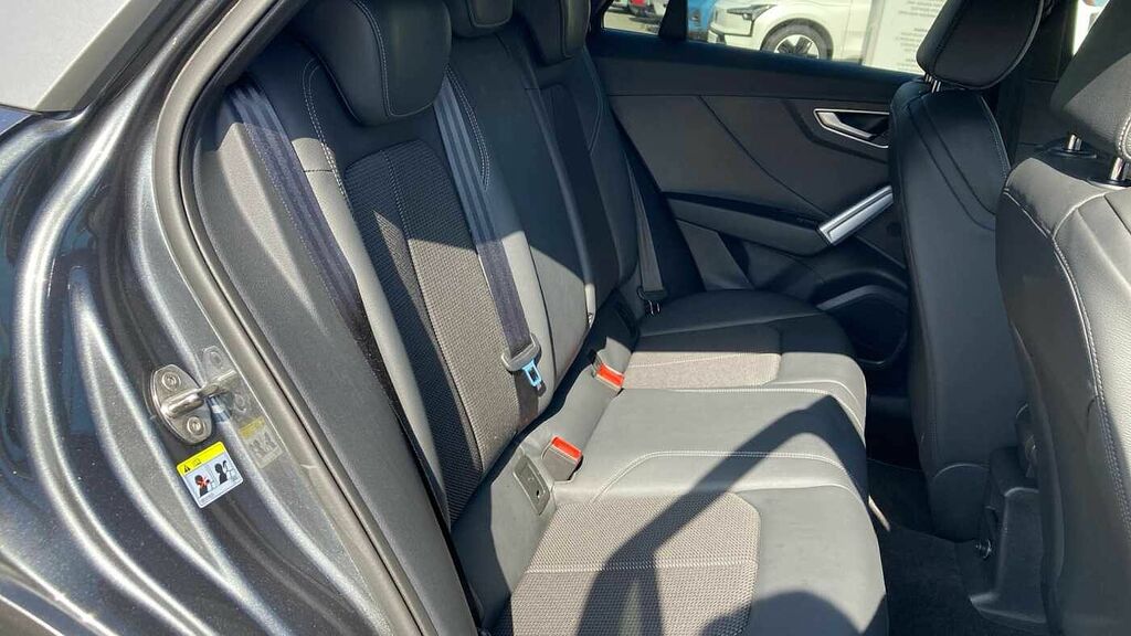 Audi Q2 35 Tfsi S Line DN24ZCJ Grey #6