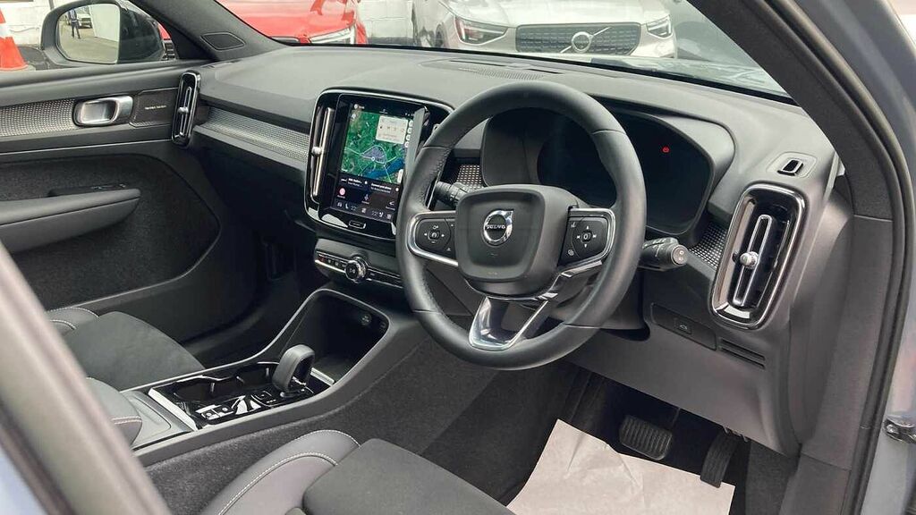 Volvo XC40 Ultimate, B4 Mild Hybrid, Dark CJ72LNO Grey #4