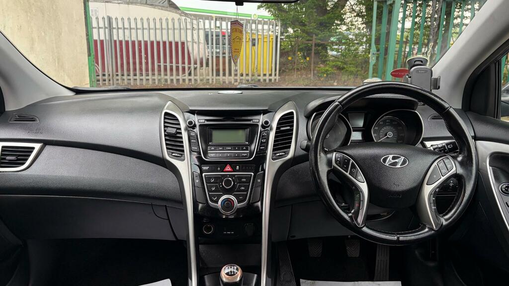 Hyundai I30 1.6 Crdi Blue Drive Active Euro 5 EN62YYG Grey #2