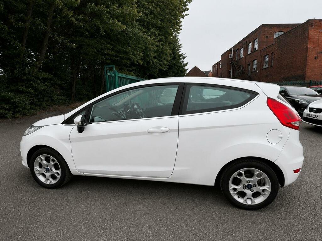 Ford Fiesta 1.4 Zetec Hatchback PN62PWJ White #6