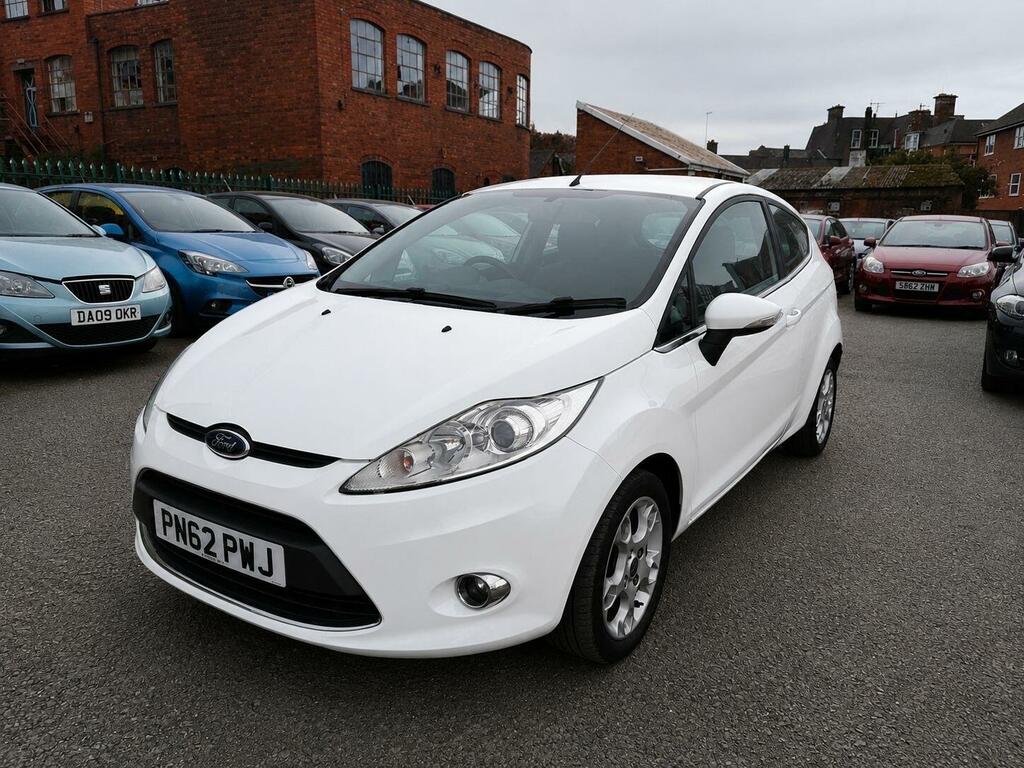 Ford Fiesta 1.4 Zetec Hatchback PN62PWJ White #5