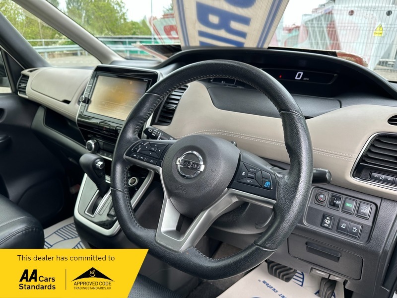 Nissan Serena 2.0 S-hybrid 8 White #3