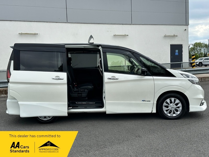 Nissan Serena 2.0 S-hybrid 8 White #5
