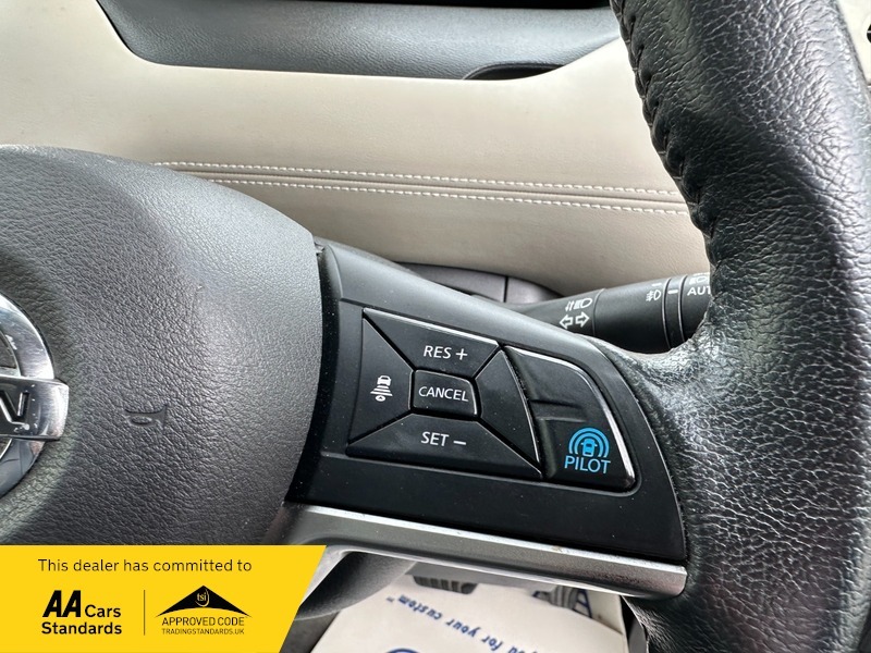 Nissan Serena 2.0 S-hybrid Puredrive 125 Bhp Black #24