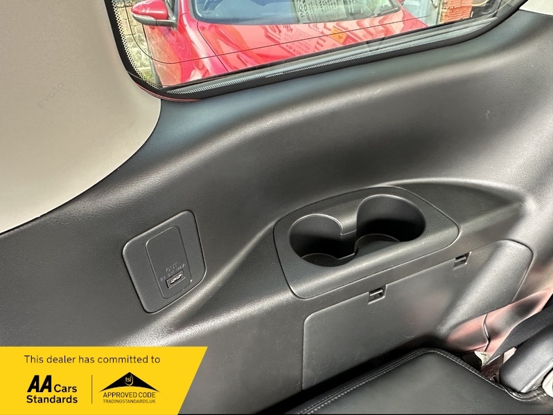 Nissan Serena 2.0 S-hybrid Puredrive 125 Bhp Black #27