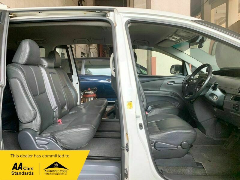 Toyota Estima Aeras 8 Seater Silver #4
