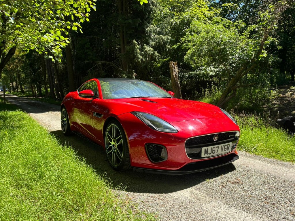 Jaguar F-Type Coupe 3.0 V6 R-dynamic 2018 Red