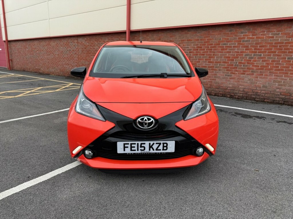 Toyota Aygo 1L X-cite FE15KZB Orange #4