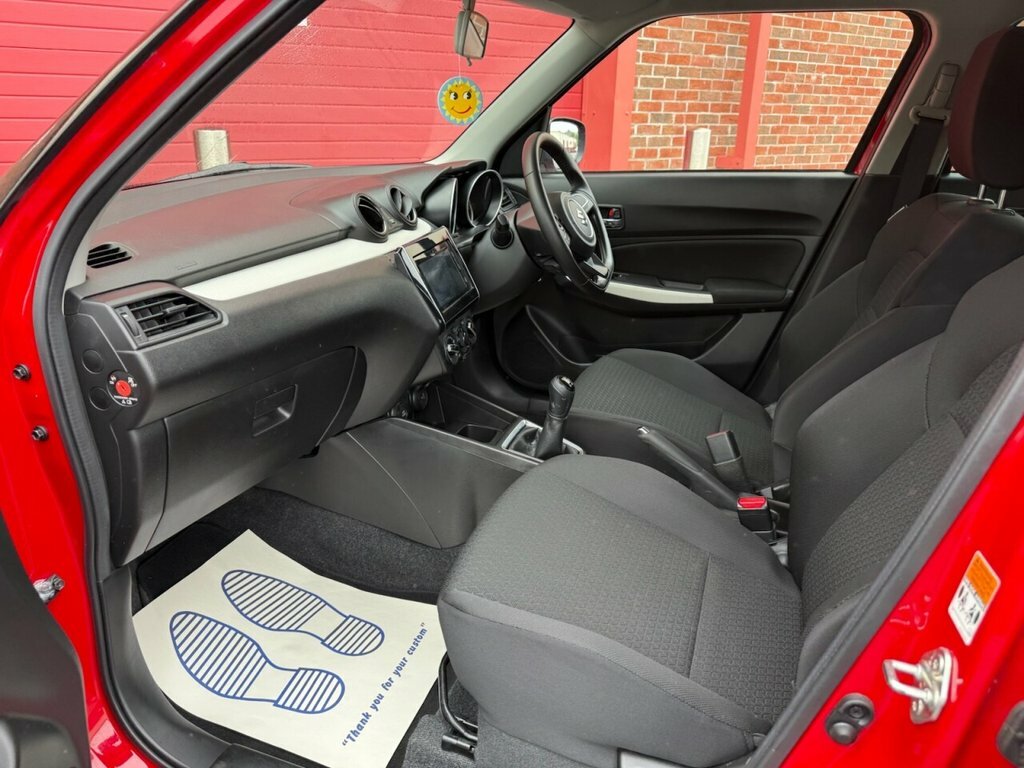 Suzuki Swift 1L Sz-t Red #3