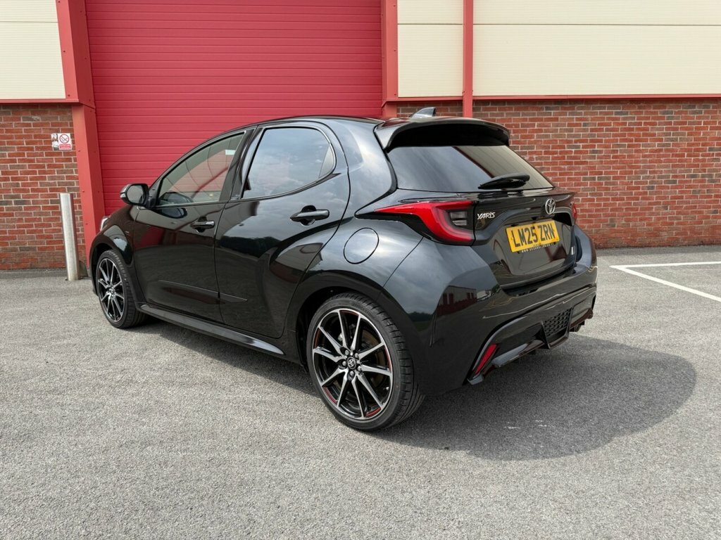 Toyota Yaris 1.5L Gr Sport LM25ZRN Black #3
