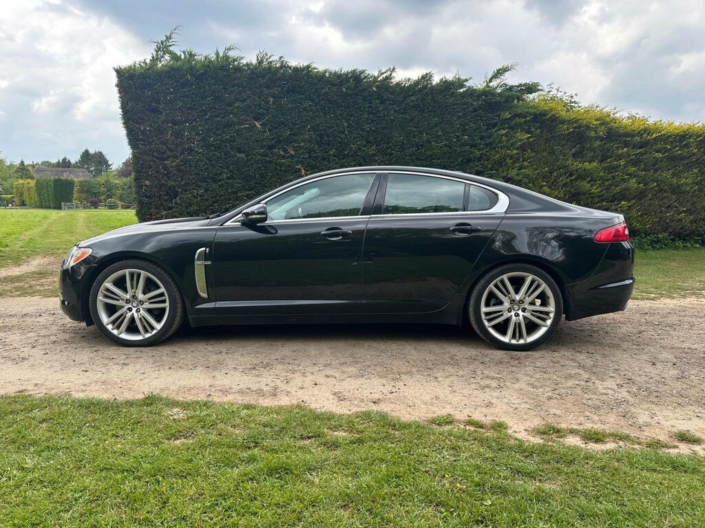 Jaguar XF 3.0D V6 Portfolio Euro 5 YD60PXX Black #5