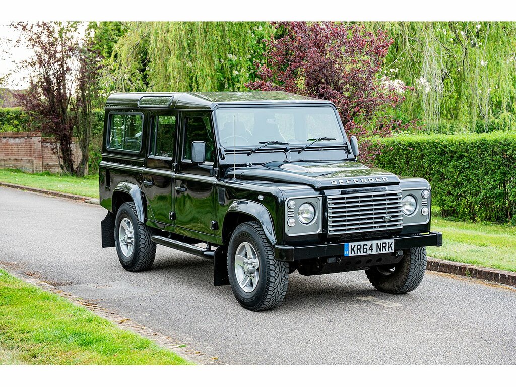 Land Rover Defender 110 Tdci Xs Black