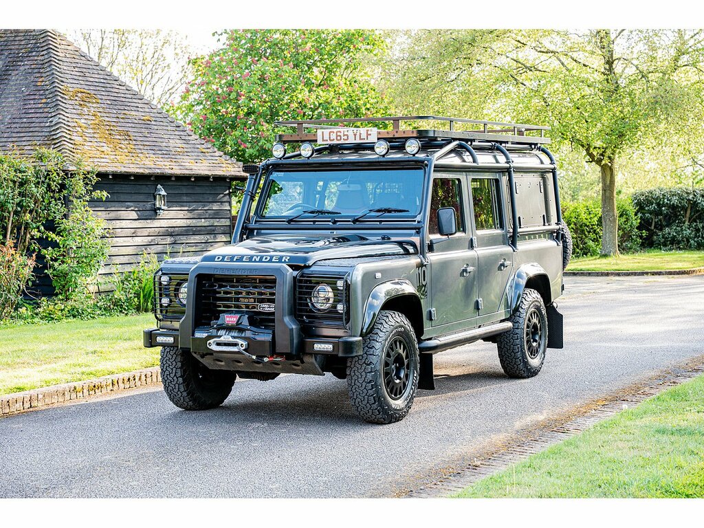 Land Rover Defender 110 Tdci Adventure Grey #3
