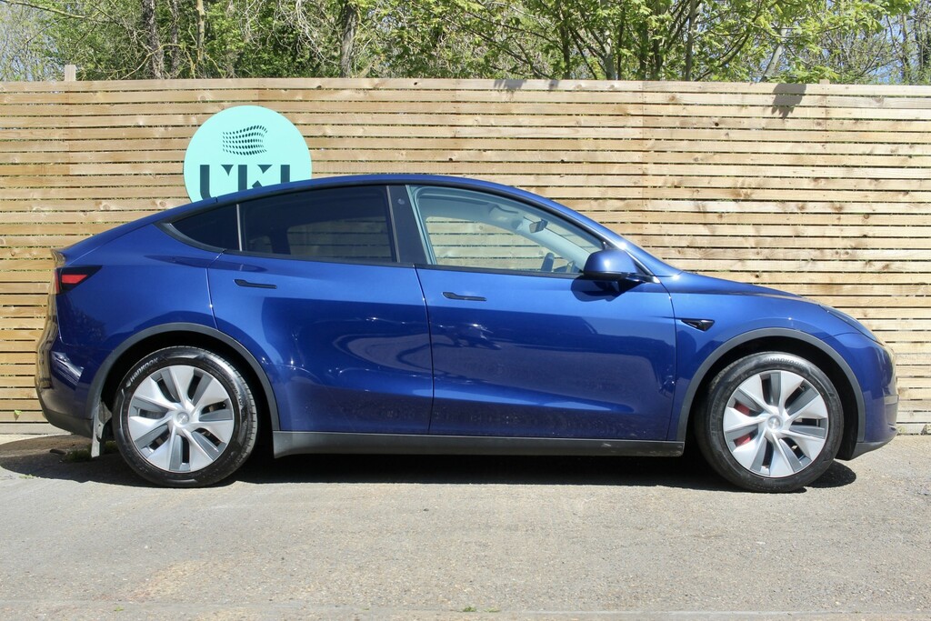 Tesla Model Y Suv SJ23ZHV Blue #5