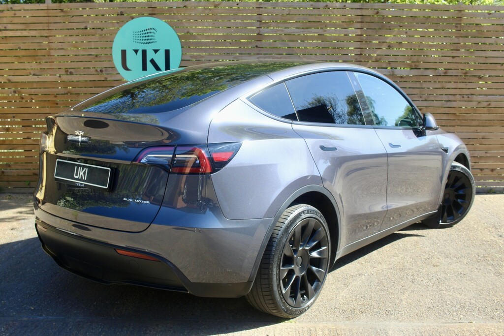 Tesla Model Y Suv LB72UZG Grey #2