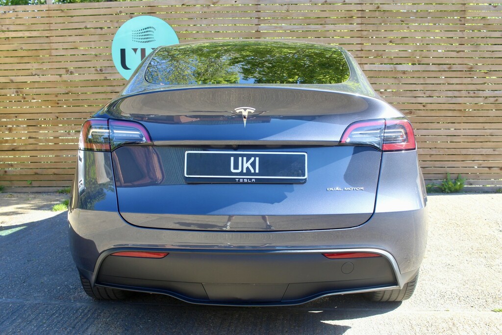 Tesla Model Y Suv LB72UZG Grey #6