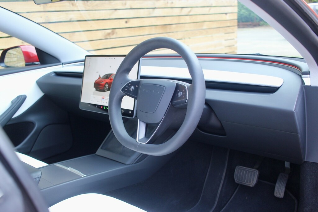 Tesla Model 3 Saloon LF73CEM Red #3