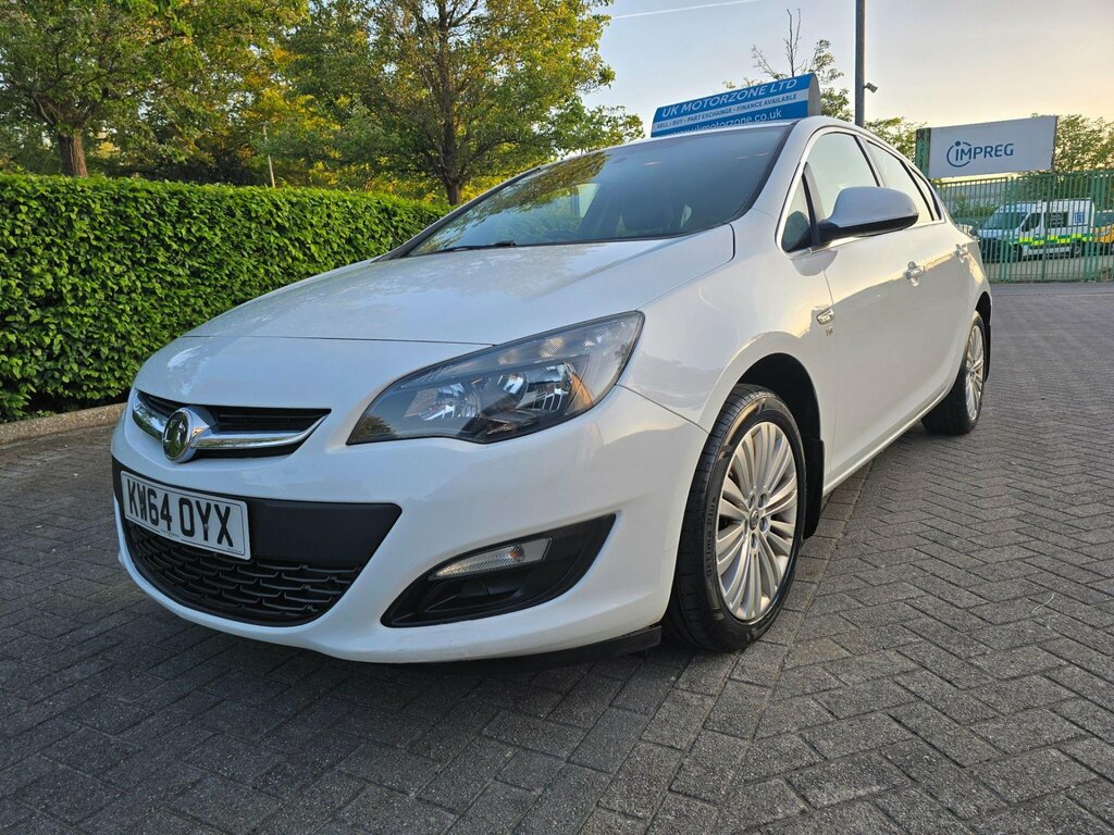 Vauxhall Astra 1.4 16V Excite Euro 5 White