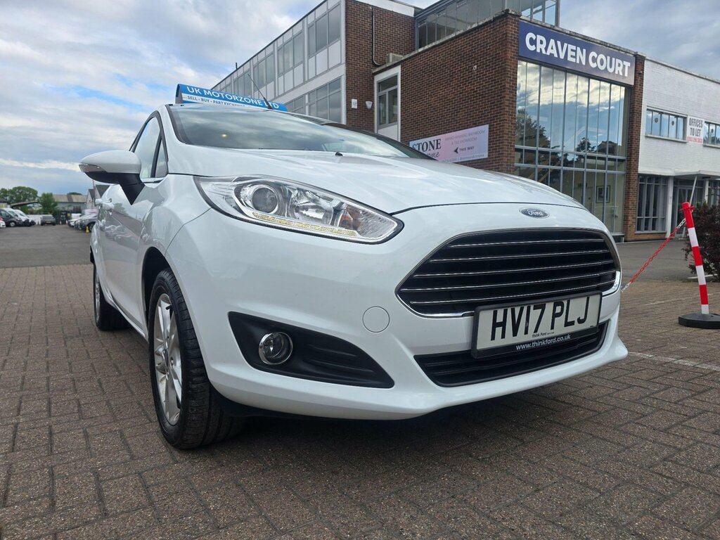 Ford Fiesta 1.25 Zetec Euro 6 White