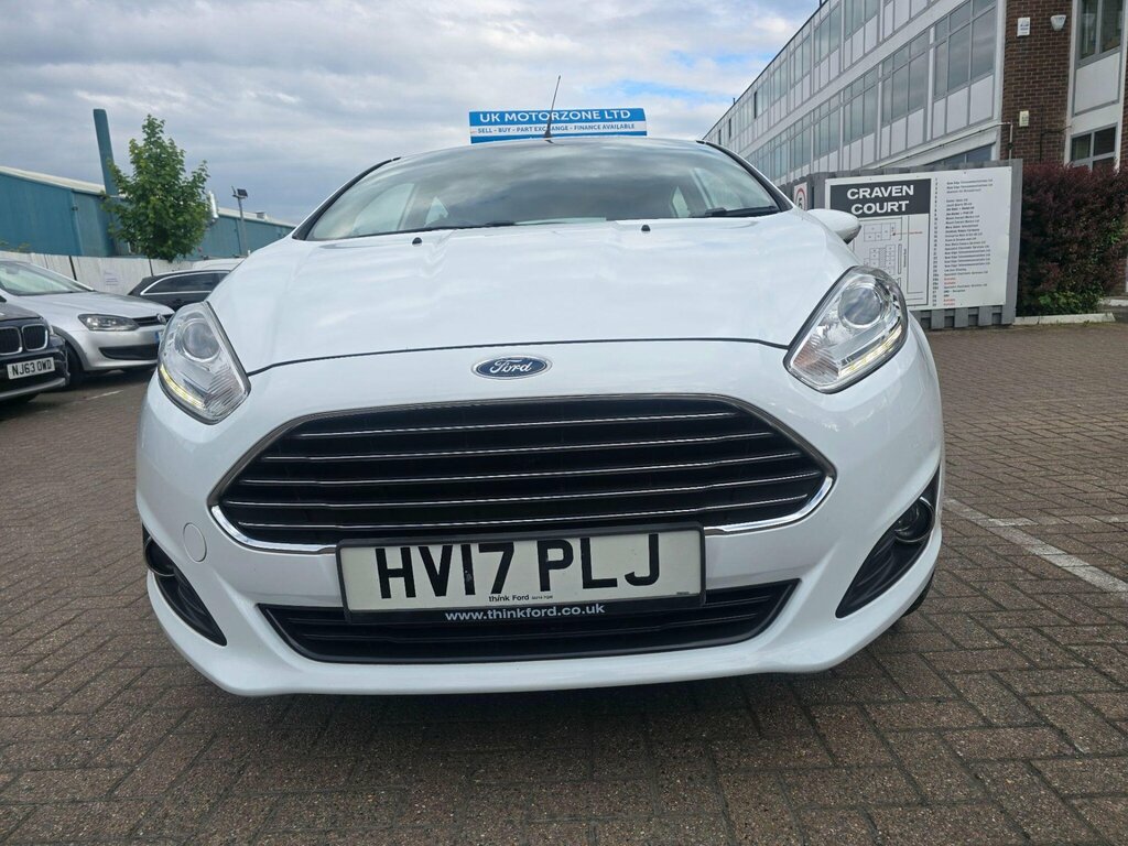Ford Fiesta 1.25 Zetec Euro 6 HV17PLJ White #2