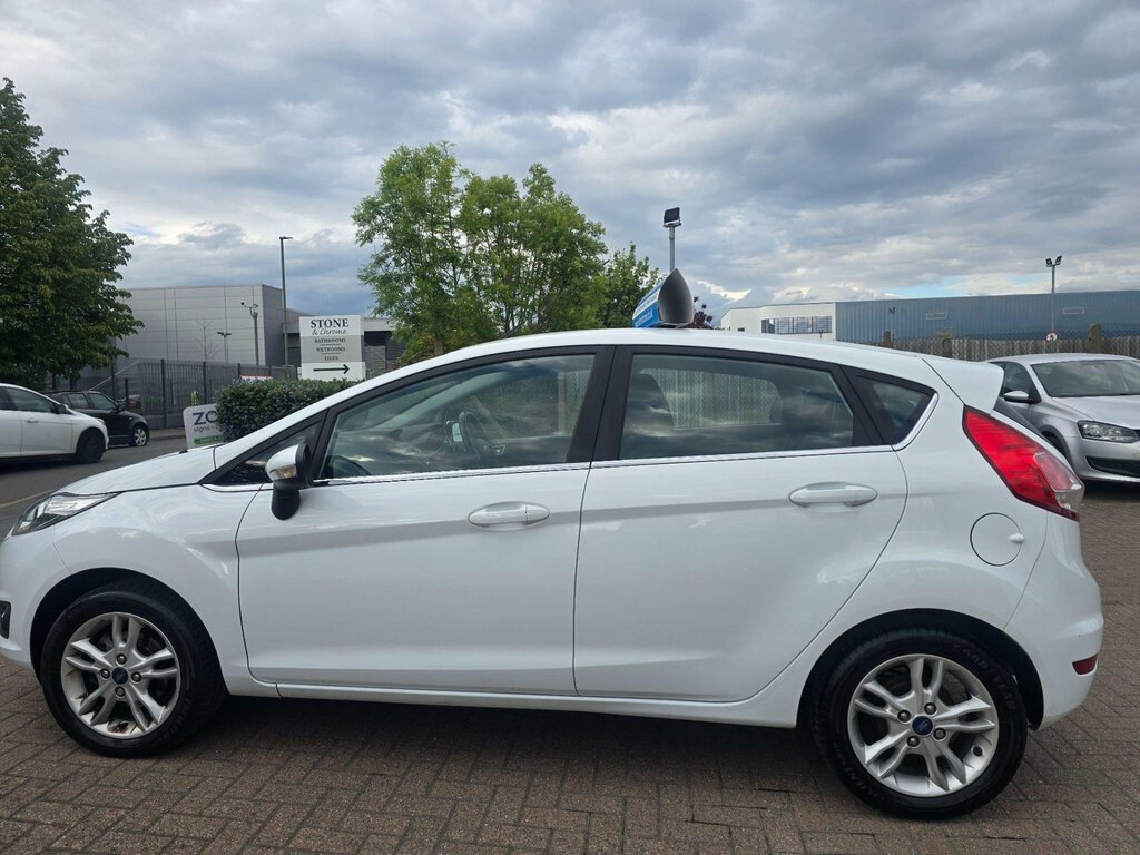 Ford Fiesta 1.25 Zetec Euro 6 HV17PLJ White #5