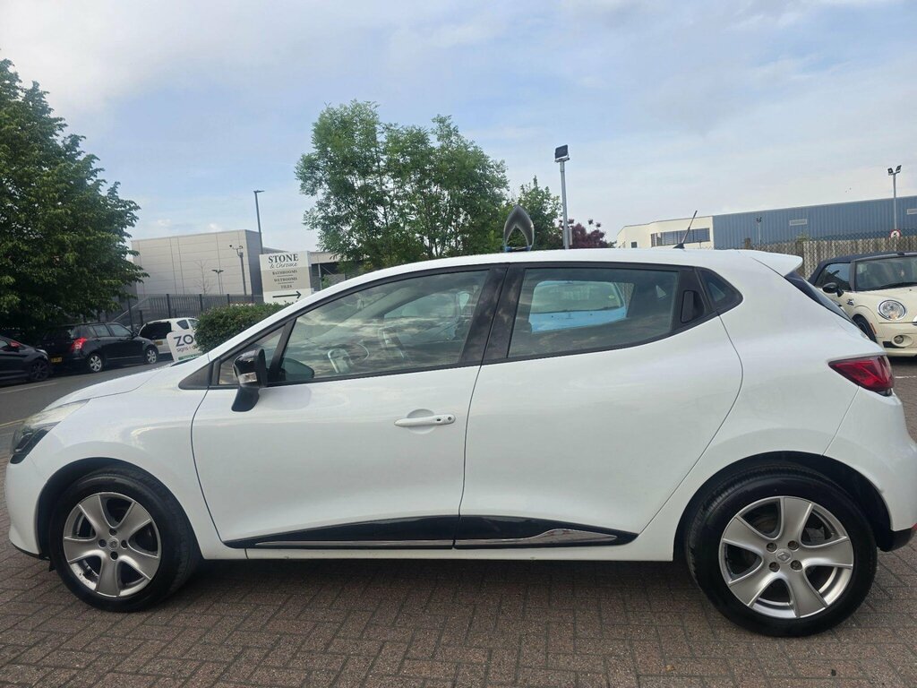 Renault Clio 1.2 16V Dynamique Nav Euro 6 SG65OAL White #4