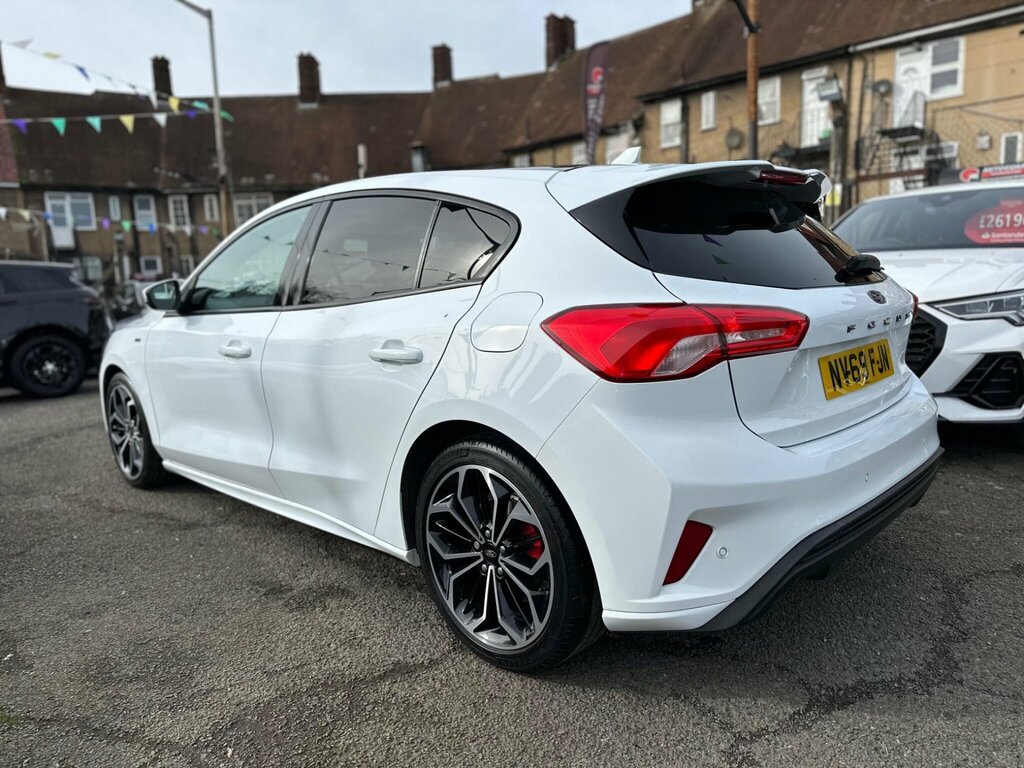 Ford Focus 1.0T Ecoboost St-line X Euro 6 Ss NV69FJN White #5
