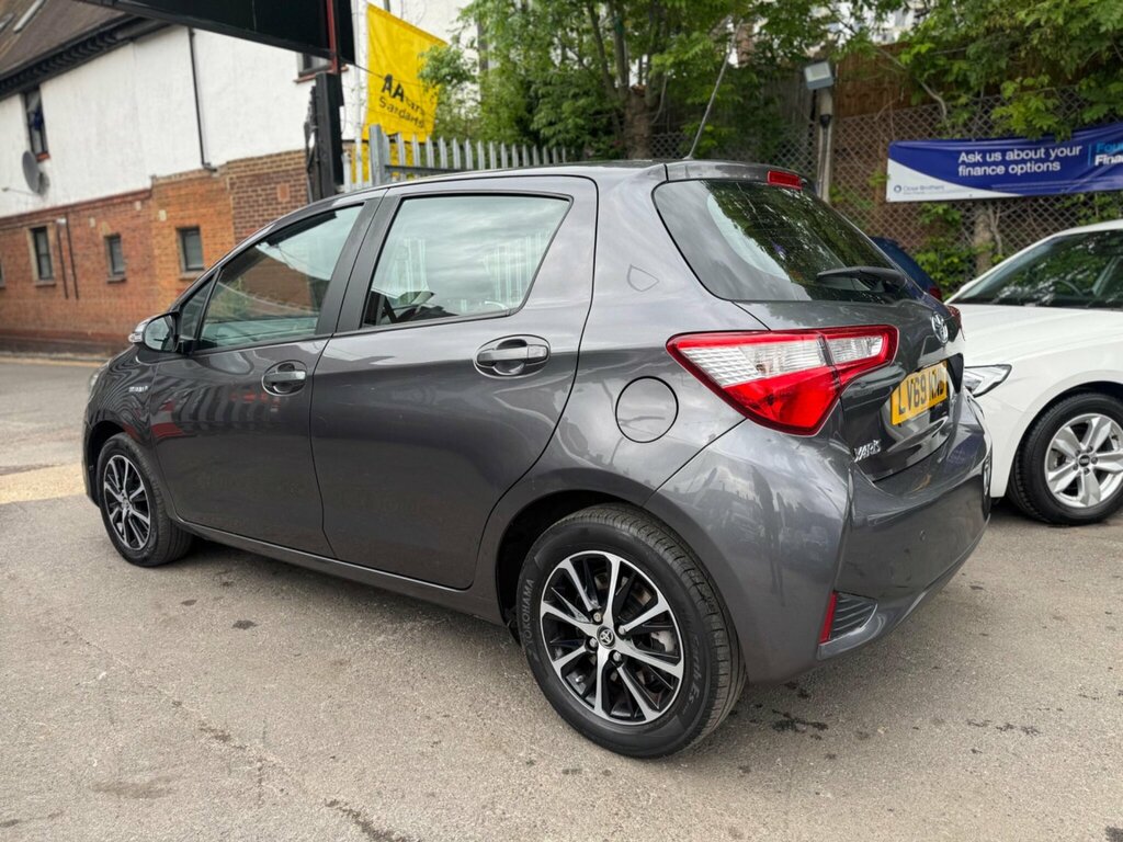 Toyota Yaris 1.5 Vvt-h Icon Tech E-cvt Euro 6 Ss LV69KND Grey #6