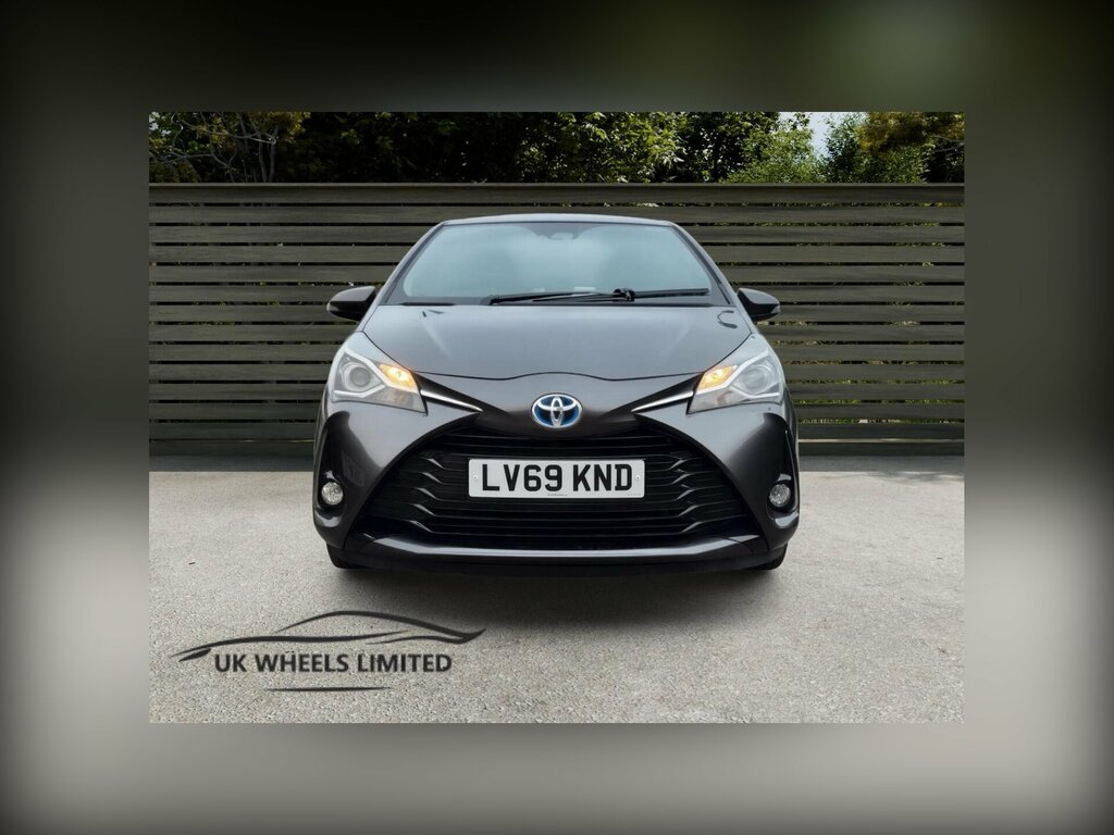 Toyota Yaris 1.5 Vvt-h Icon Tech E-cvt Euro 6 Ss LV69KND Grey #2
