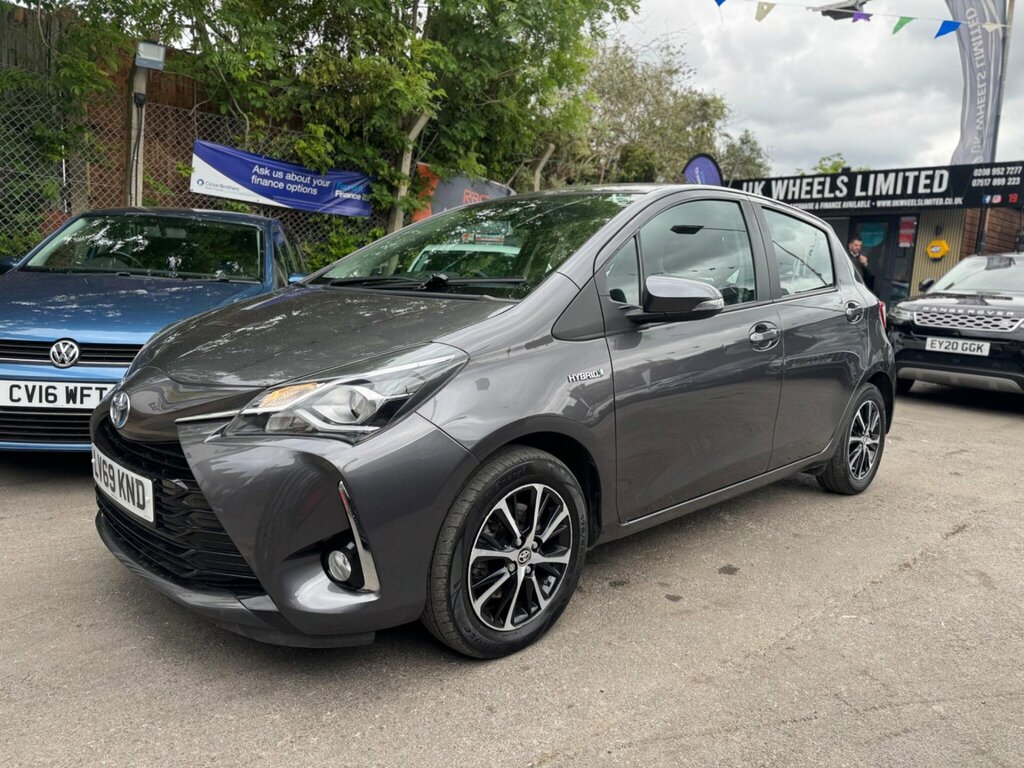Toyota Yaris 1.5 Vvt-h Icon Tech E-cvt Euro 6 Ss LV69KND Grey #4