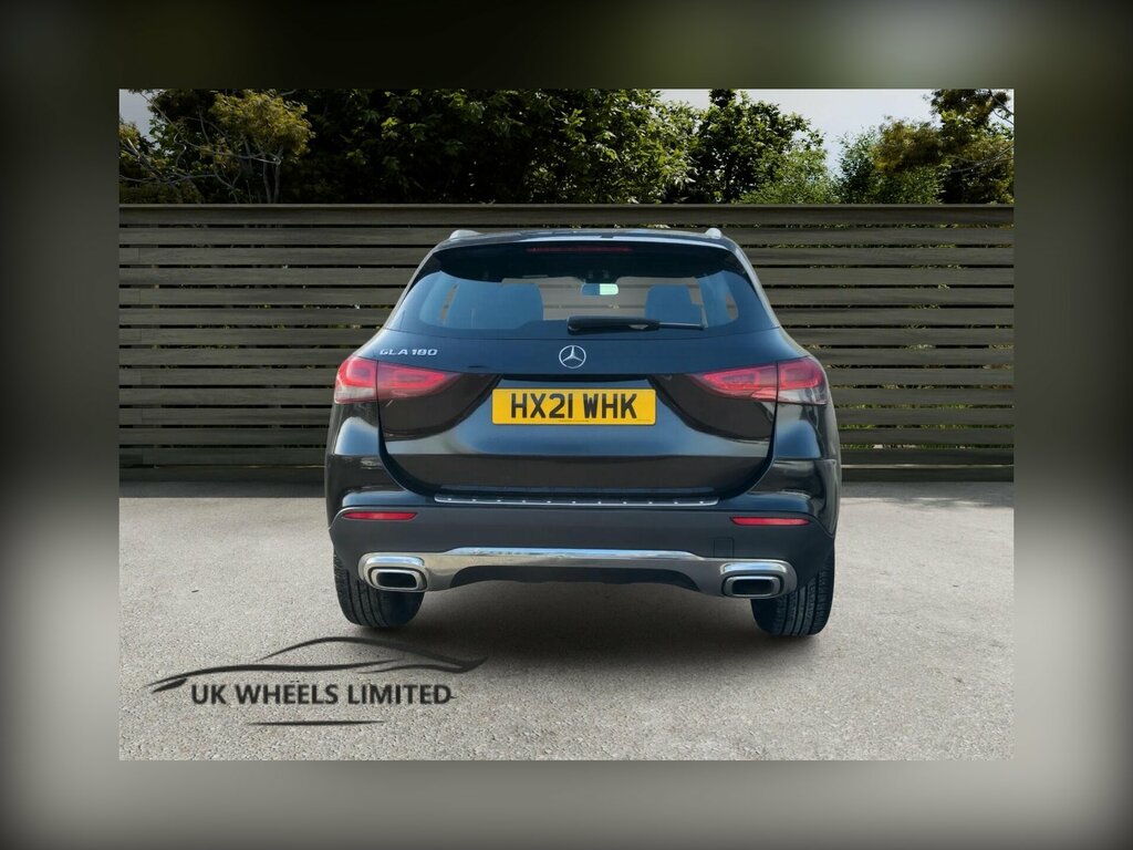 Mercedes-Benz GLA Class 1.3 Gla180 Sport 7G-dct Euro 6 Ss Black #3