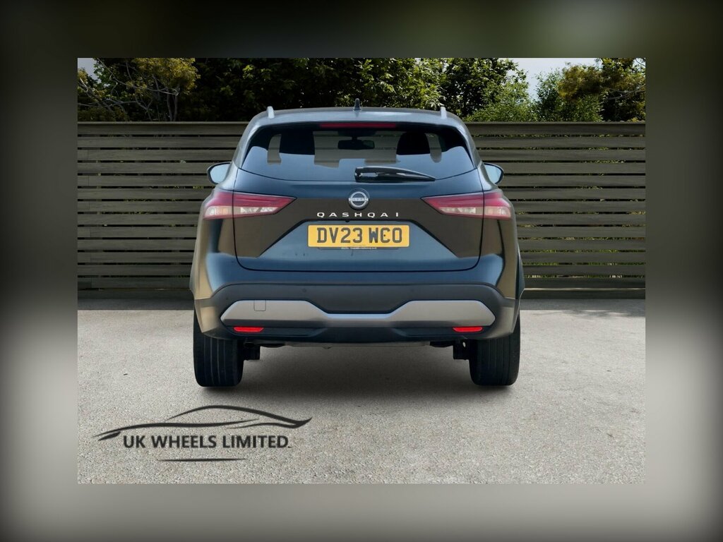 Nissan Qashqai 1.3 Dig-t Mhev N-connecta Xtron Euro 6 Ss DV23WCO Black #3