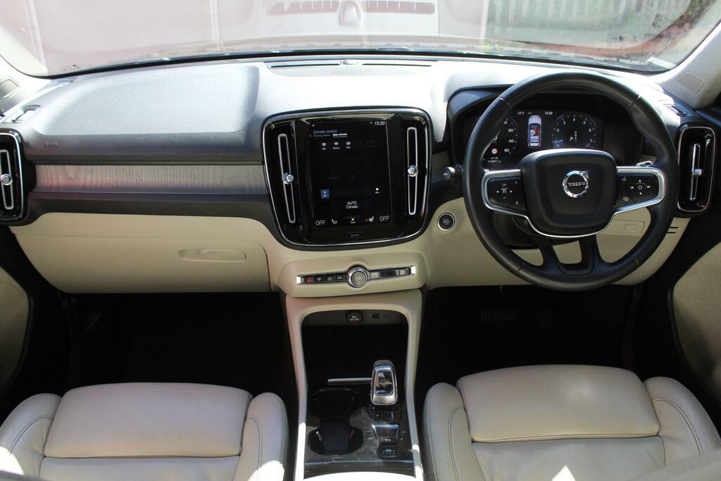 Volvo XC40 Suv LM71KDZ Black #3