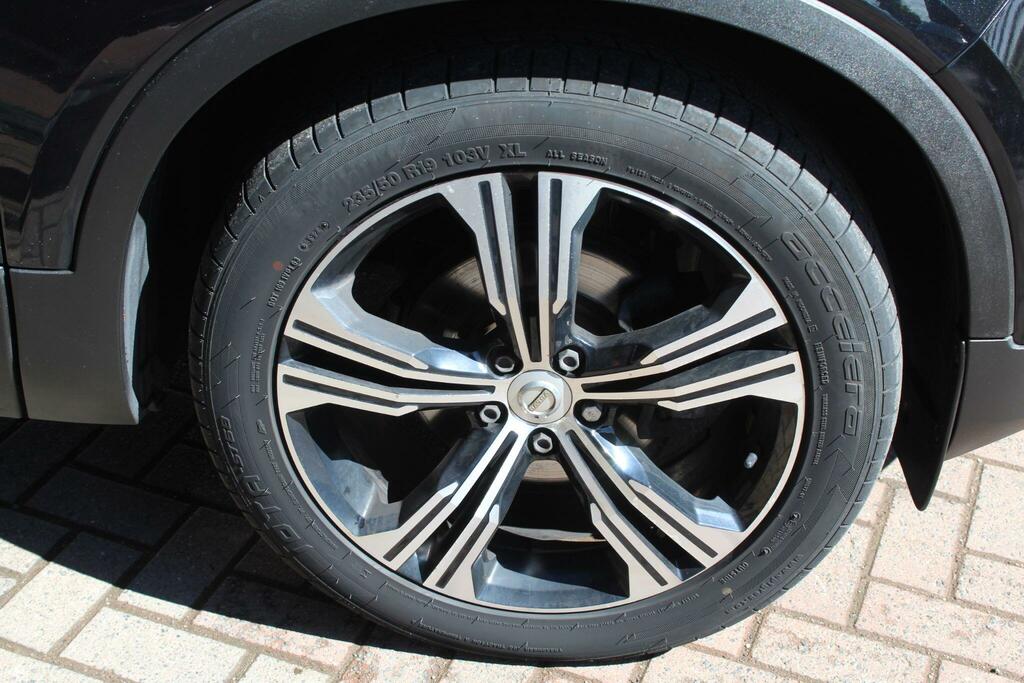 Volvo XC40 Suv LM71KDZ Black #2