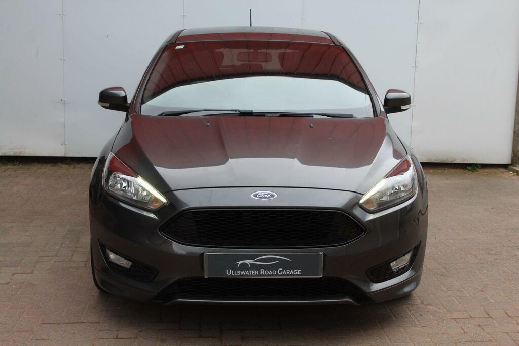 Ford Focus Hatchback CV18LFN Grey #4