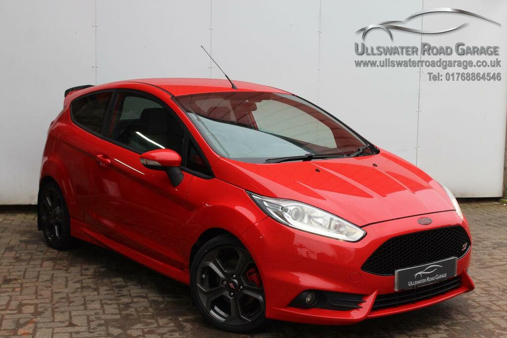 Ford Fiesta Hatchback Red