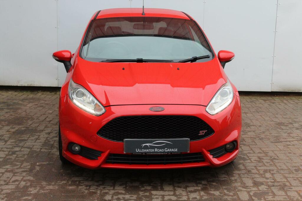 Ford Fiesta Hatchback EO64KZV Red #6