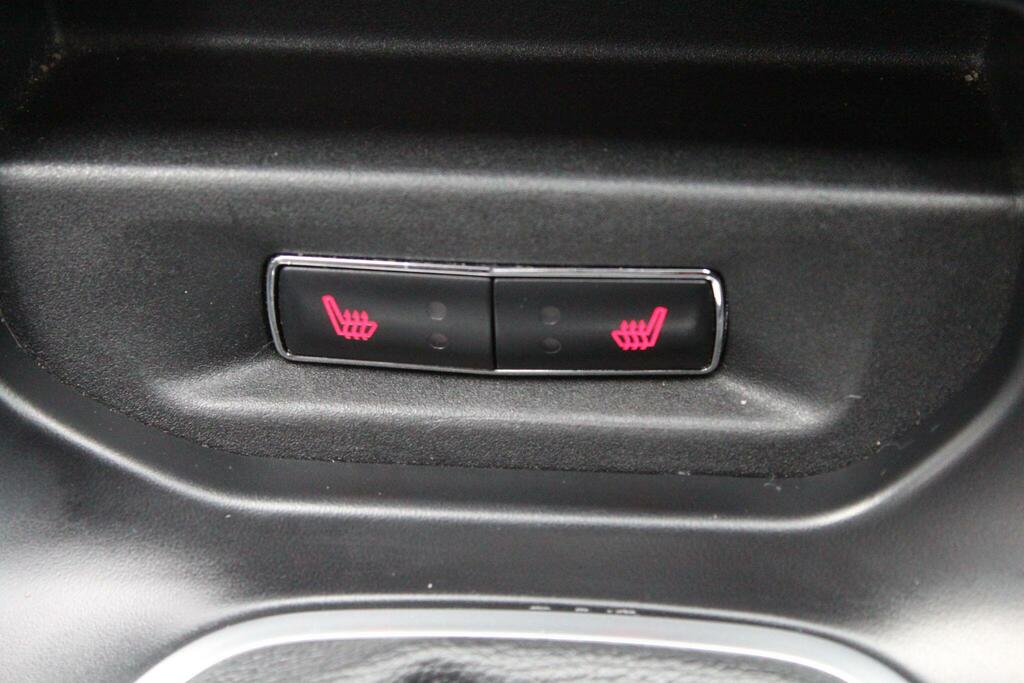 Ford Fiesta Hatchback EO64KZV Red #4