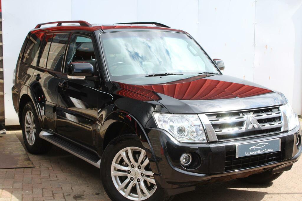 Mitsubishi Shogun Suv BD64UPJ Black #5