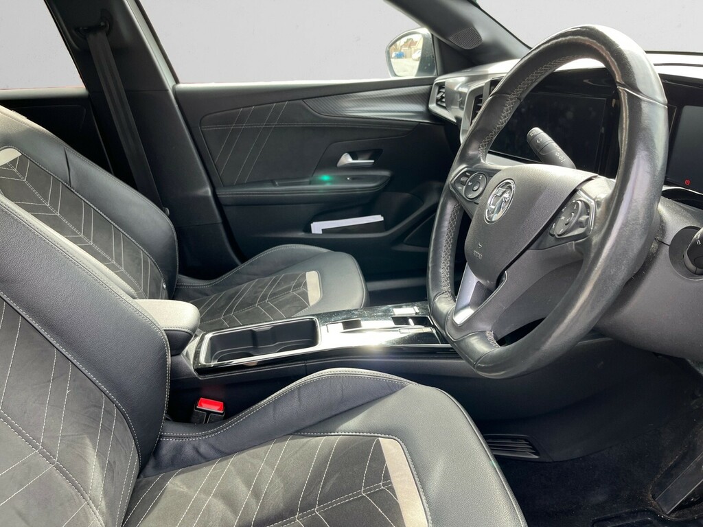 Vauxhall Mokka-e 100Kw Ultimate 50Kwh VO72ZCE White #2