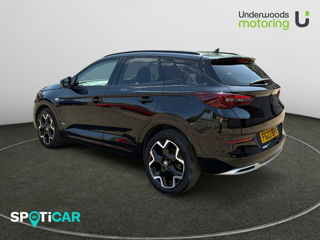 Vauxhall Grandland 1.6 225Ps Plug-in Hybrid Ultimate FG23SPV Black #3