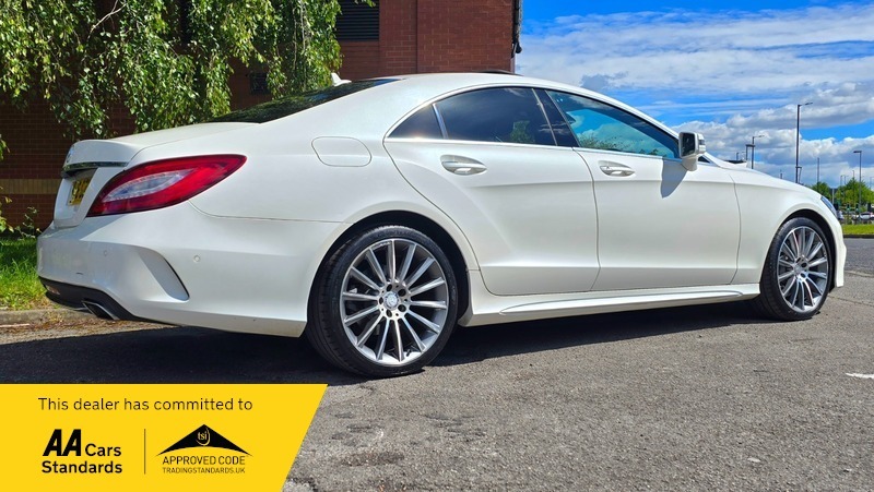 Mercedes-Benz CLS 3.0 Cls350d V6 Amg MK16GZN White #3