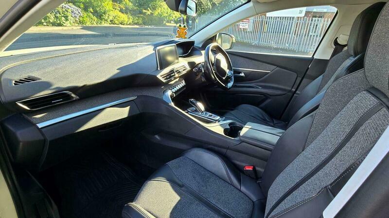 Peugeot Active 5dr White #26