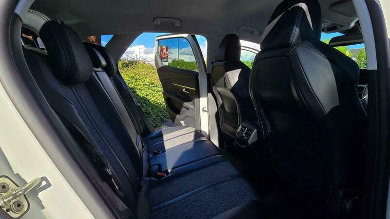 Peugeot Active 5dr White #25