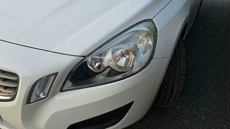 Volvo V60 1.6L R-design White #10